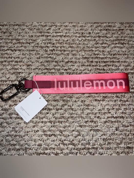 lululemon athletica Accessories - LULULEMON NEVER LOST KEY CHAIN STRAP SAKURA PINK STRIPE NWT